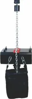 Electric chain hoist hanging by hook with chain bag